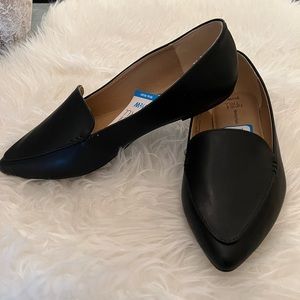 NWT Black Loafers